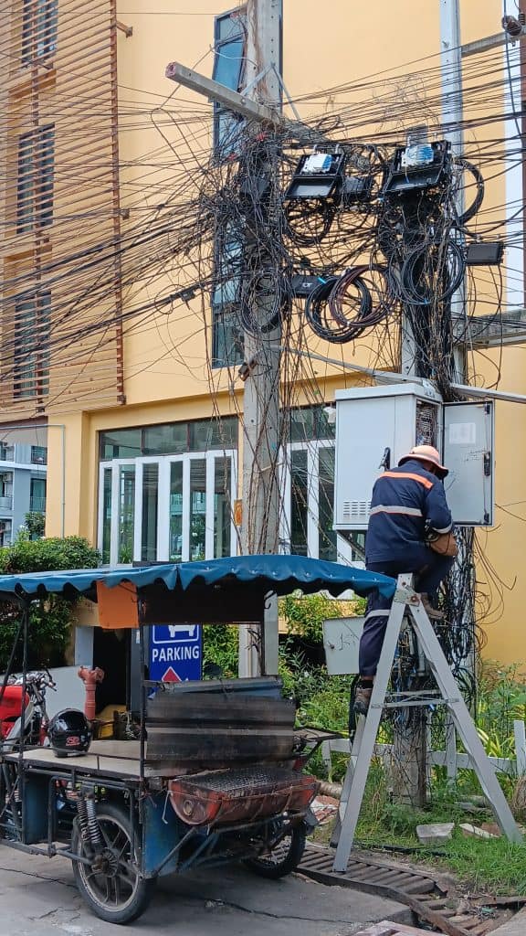 Crazy Electric Wires of Asia – Watt is Going On -3