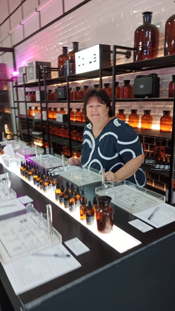 slow travel - perfume making course